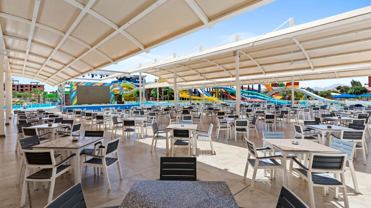 الفندق الباتروس ووتر فالي ريزورت نيفير لاند - الغردقة